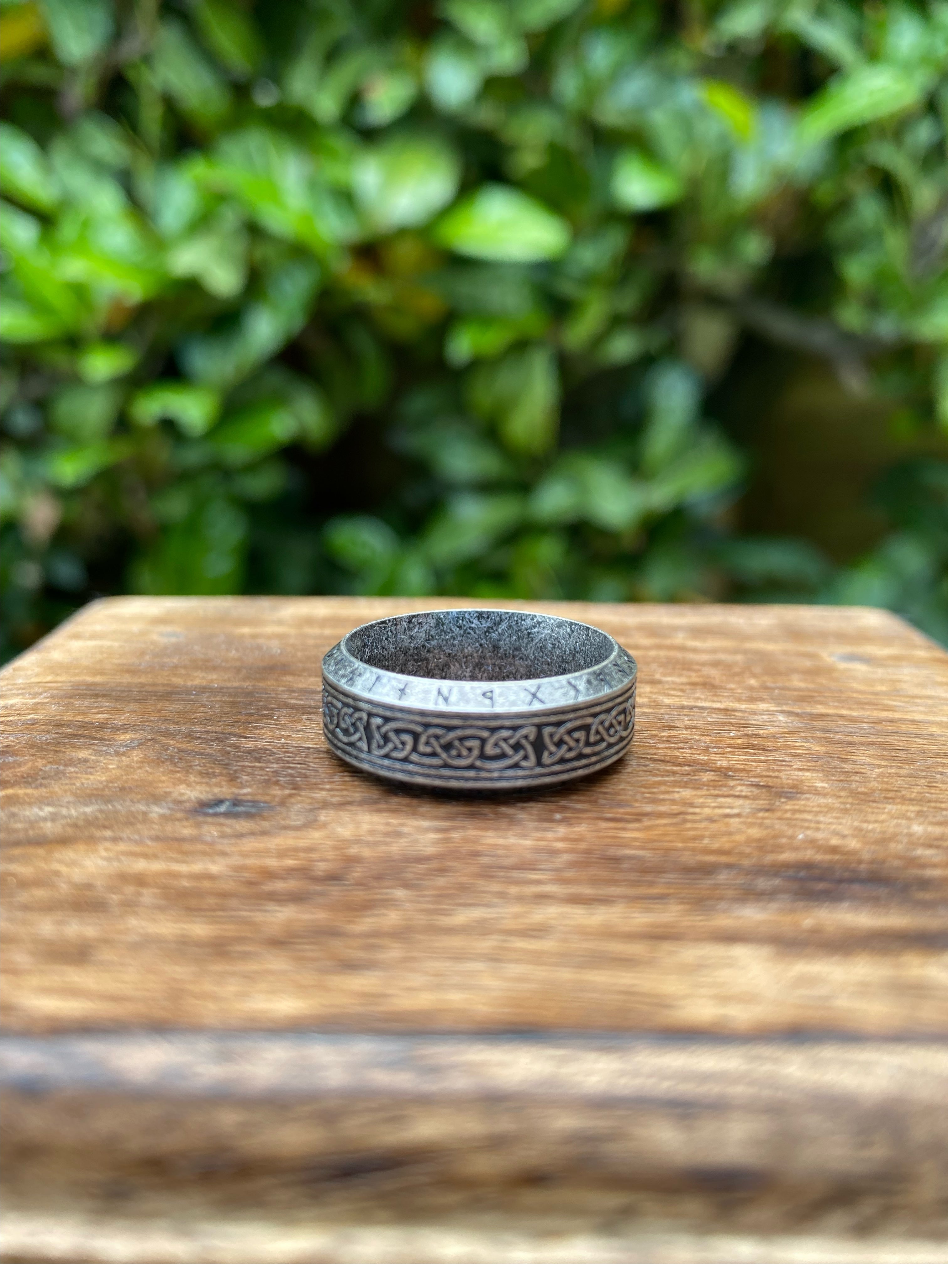 Viking Ring - Valknut Celtic Runes