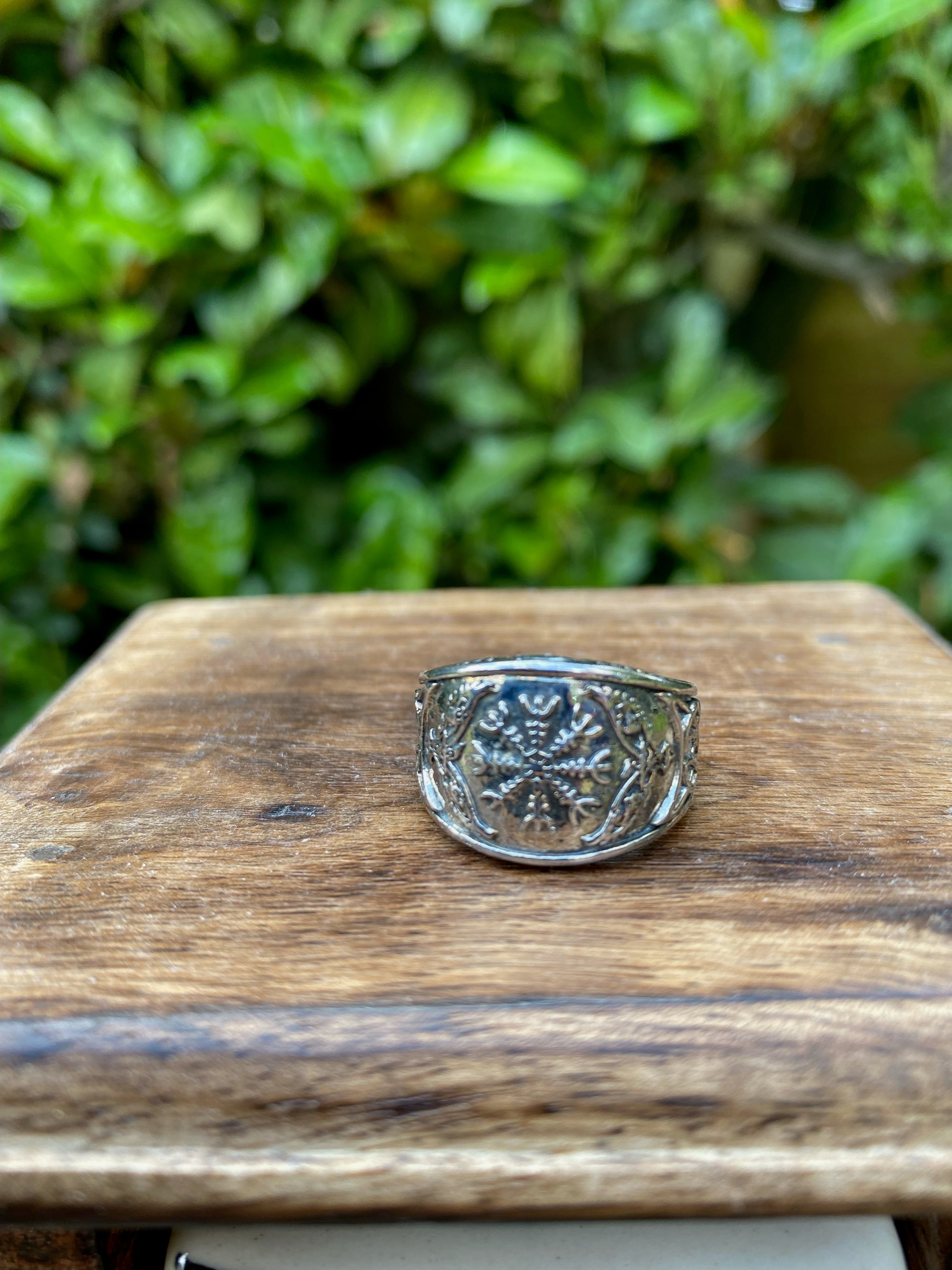 Viking Ring - Aegishjalmur Raven Swirl