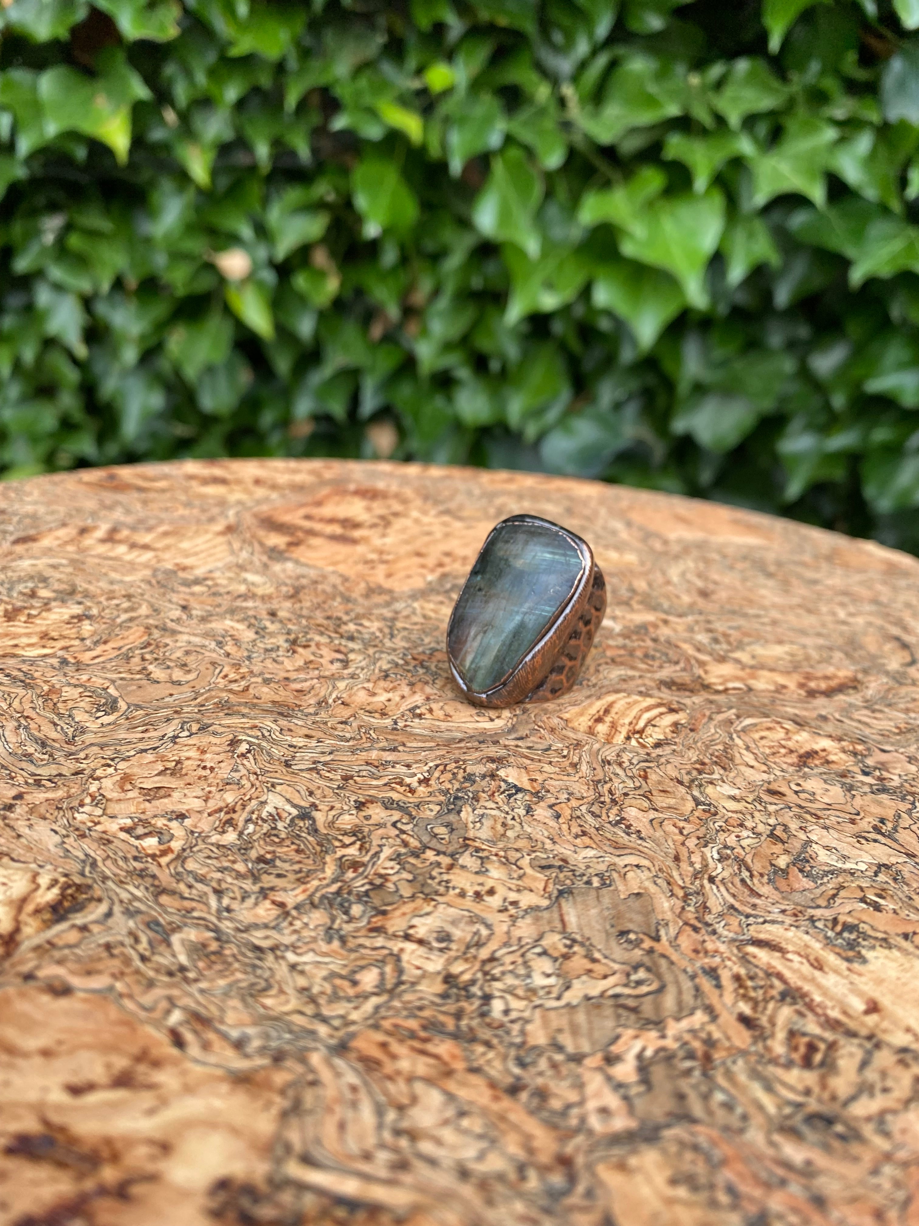 Pagan Ring - Labradorite Premium Stone