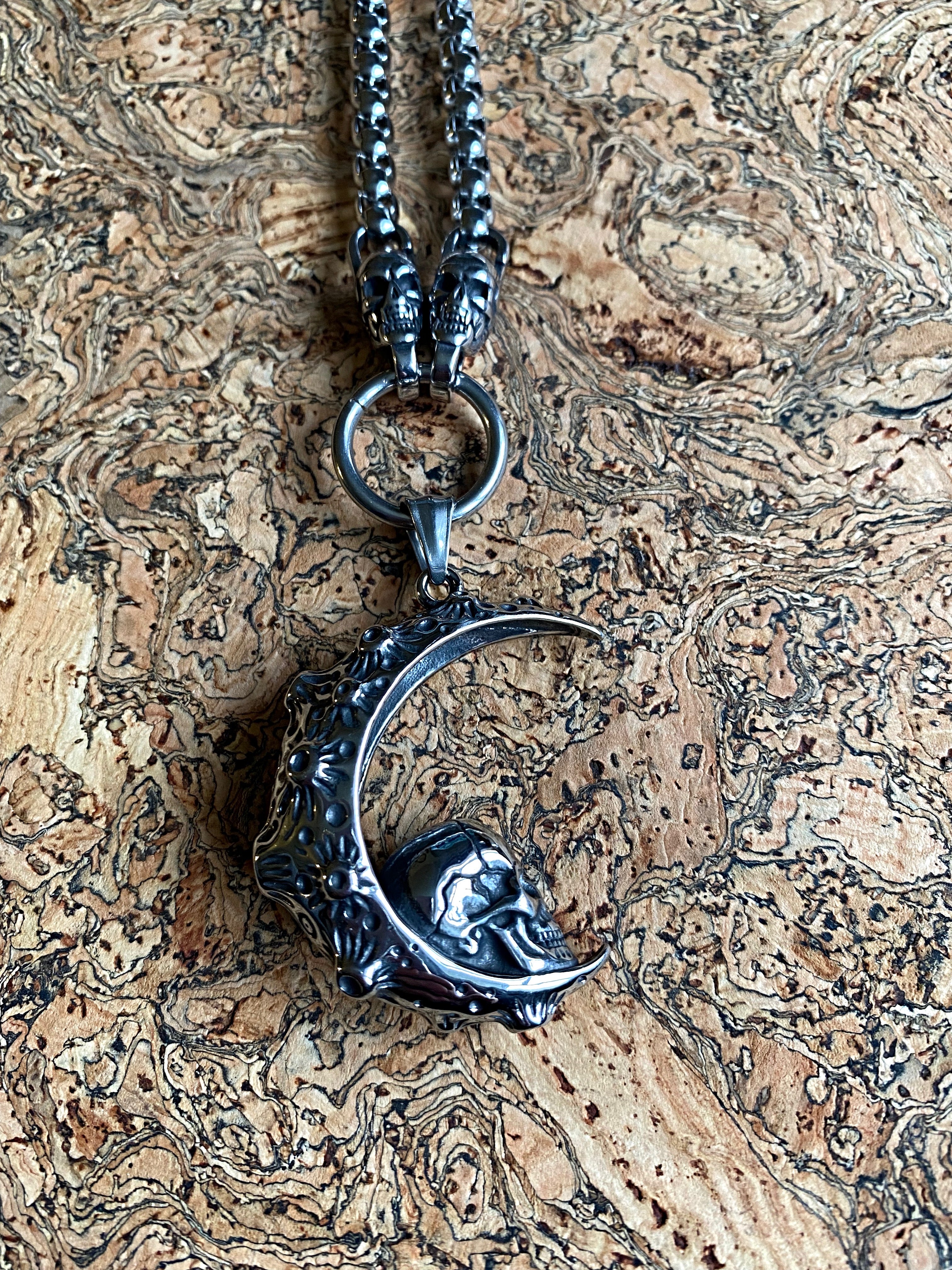 The Curse Of Máni Premium Viking Necklace - The Curse Of Máni