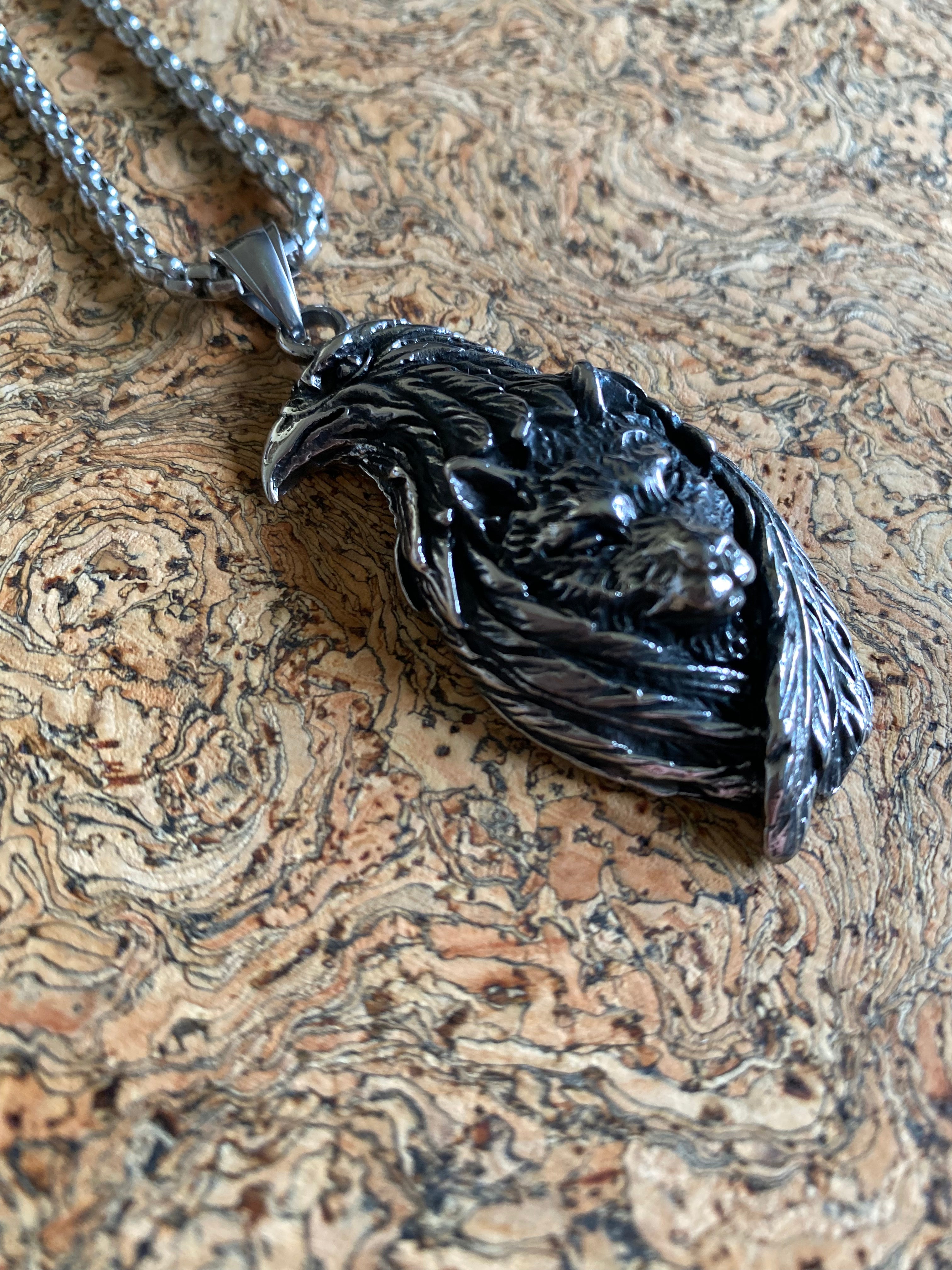 Premium Viking Necklace - Huginn and Freki