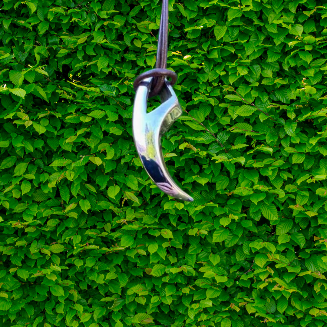 Ravens Claw Viking Necklace with Leather slimline Cord