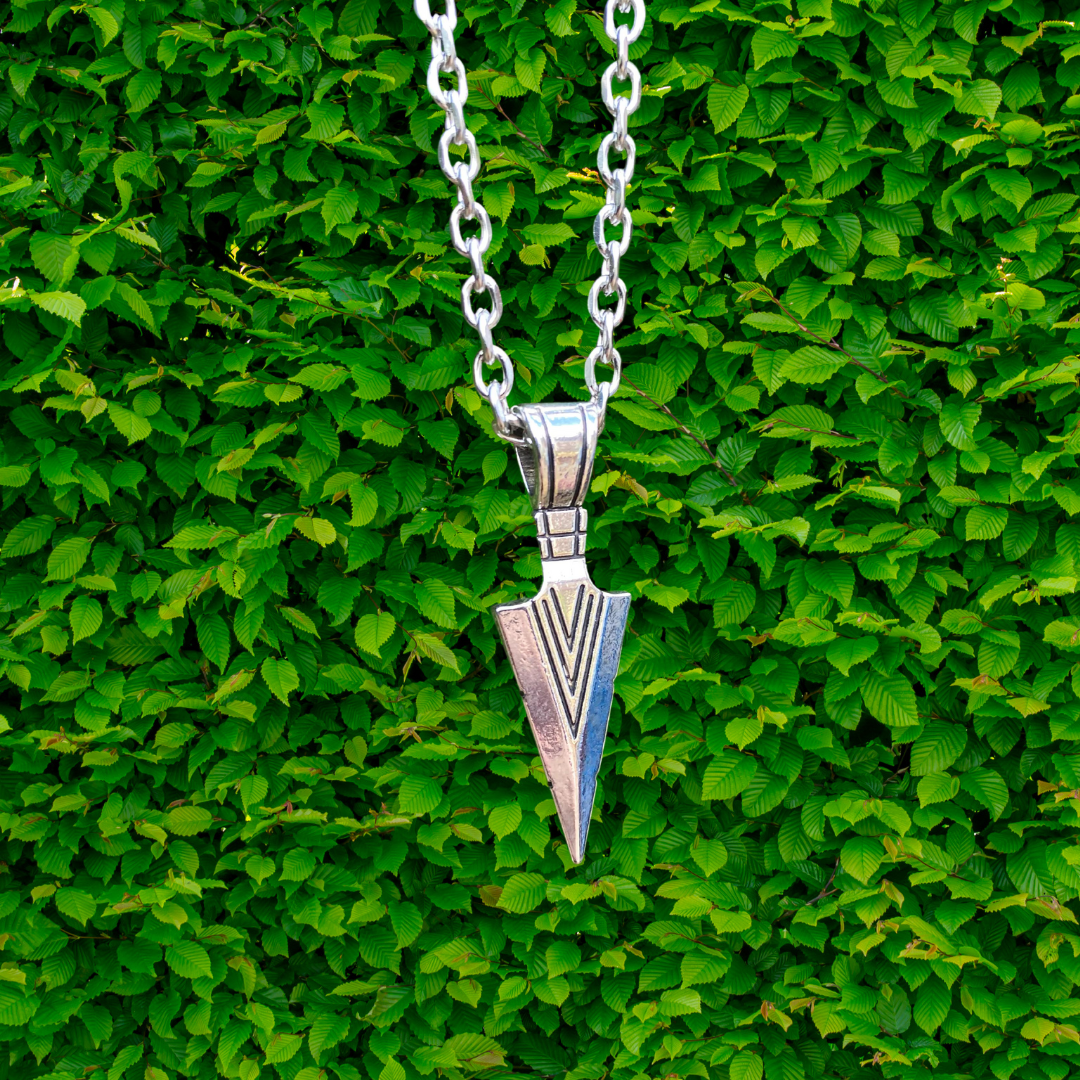 Viking Necklace - Aegishjalmur Narrow Arrow