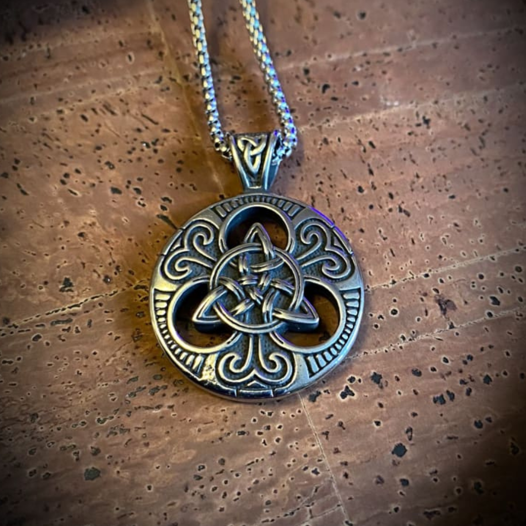 Necklace - Valknut Knot Swirl