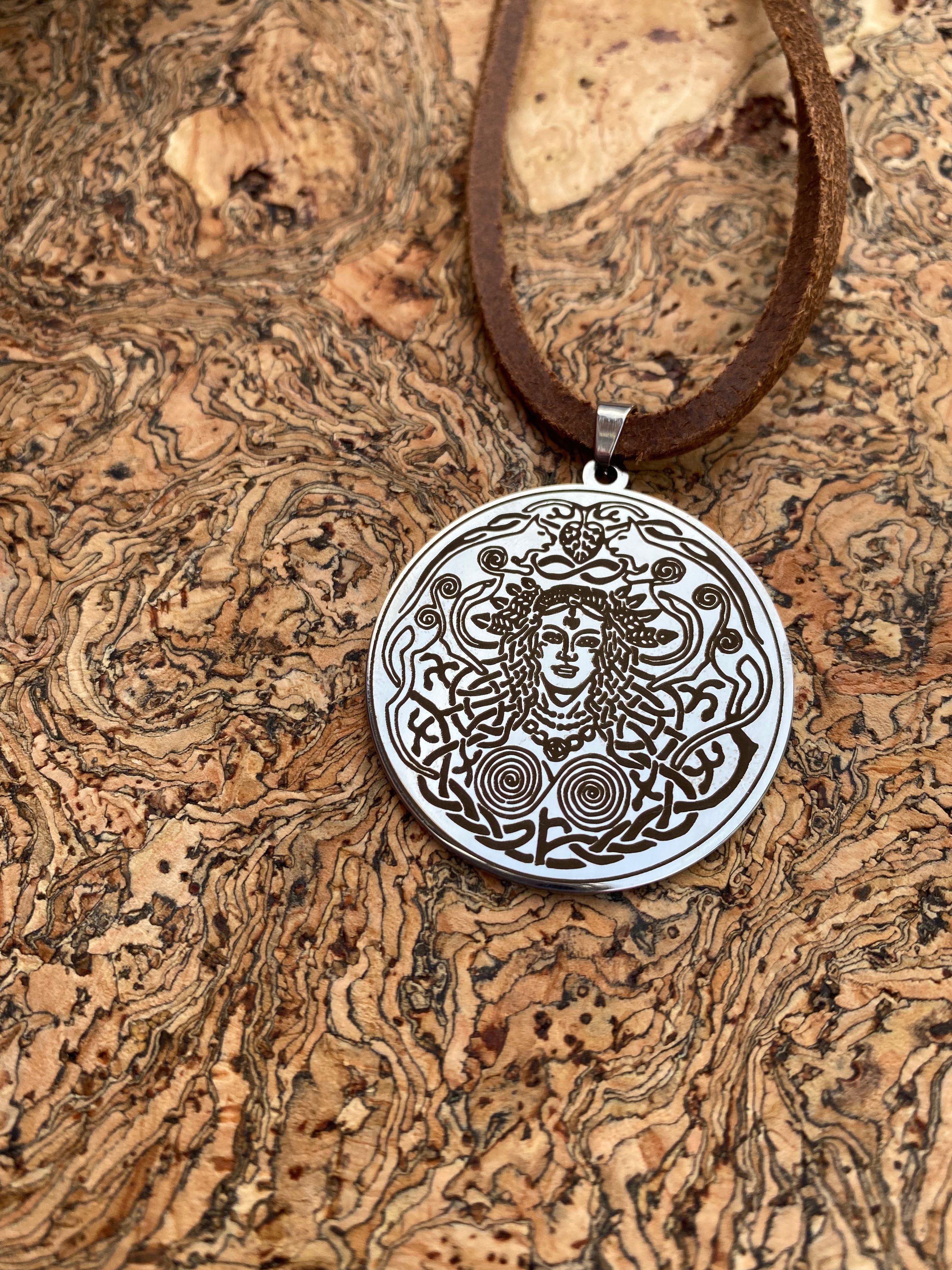 OLD NORSE VIKING FREYJA PENDANT