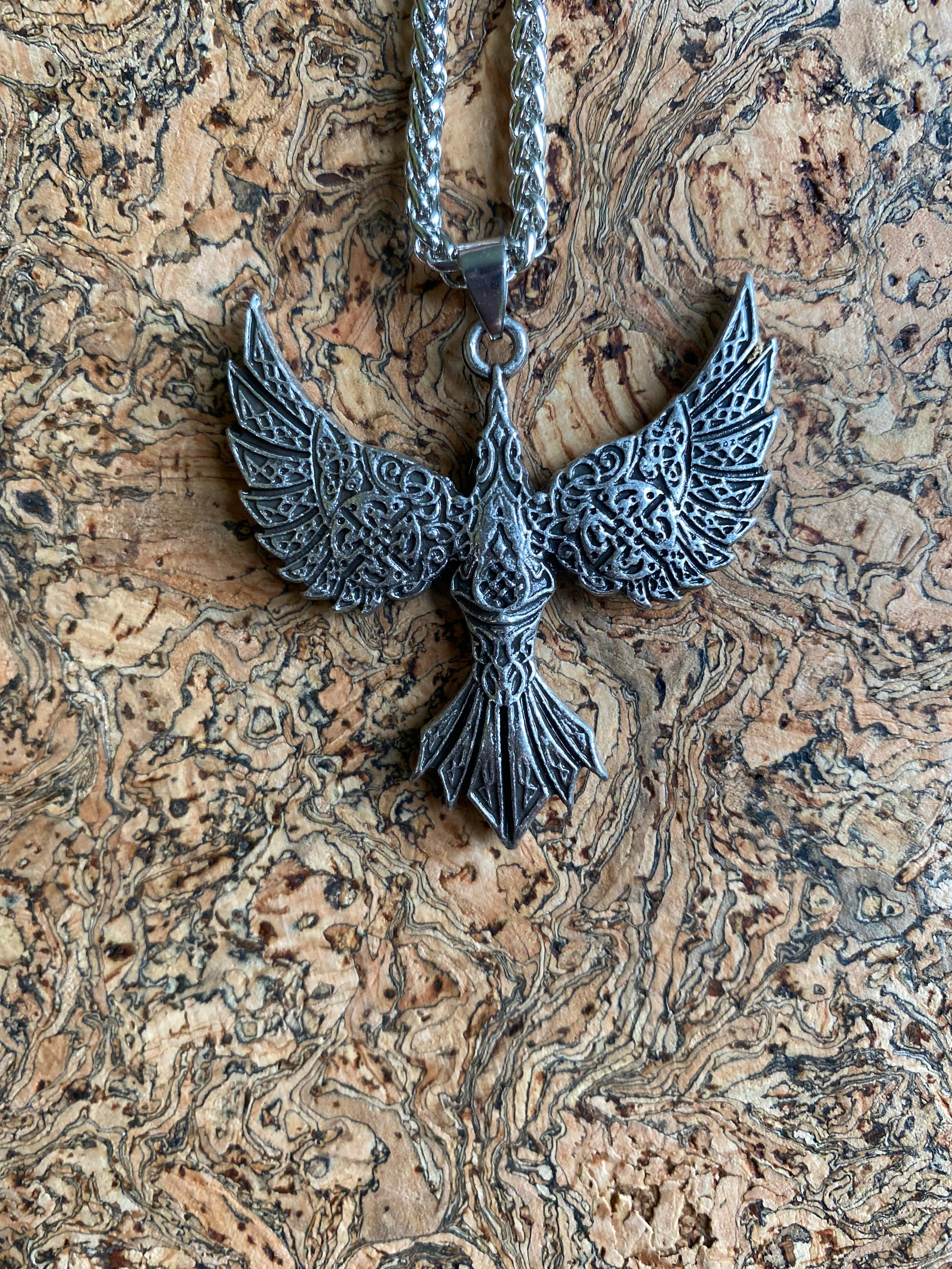 Viking Necklace - The eye of the Raven