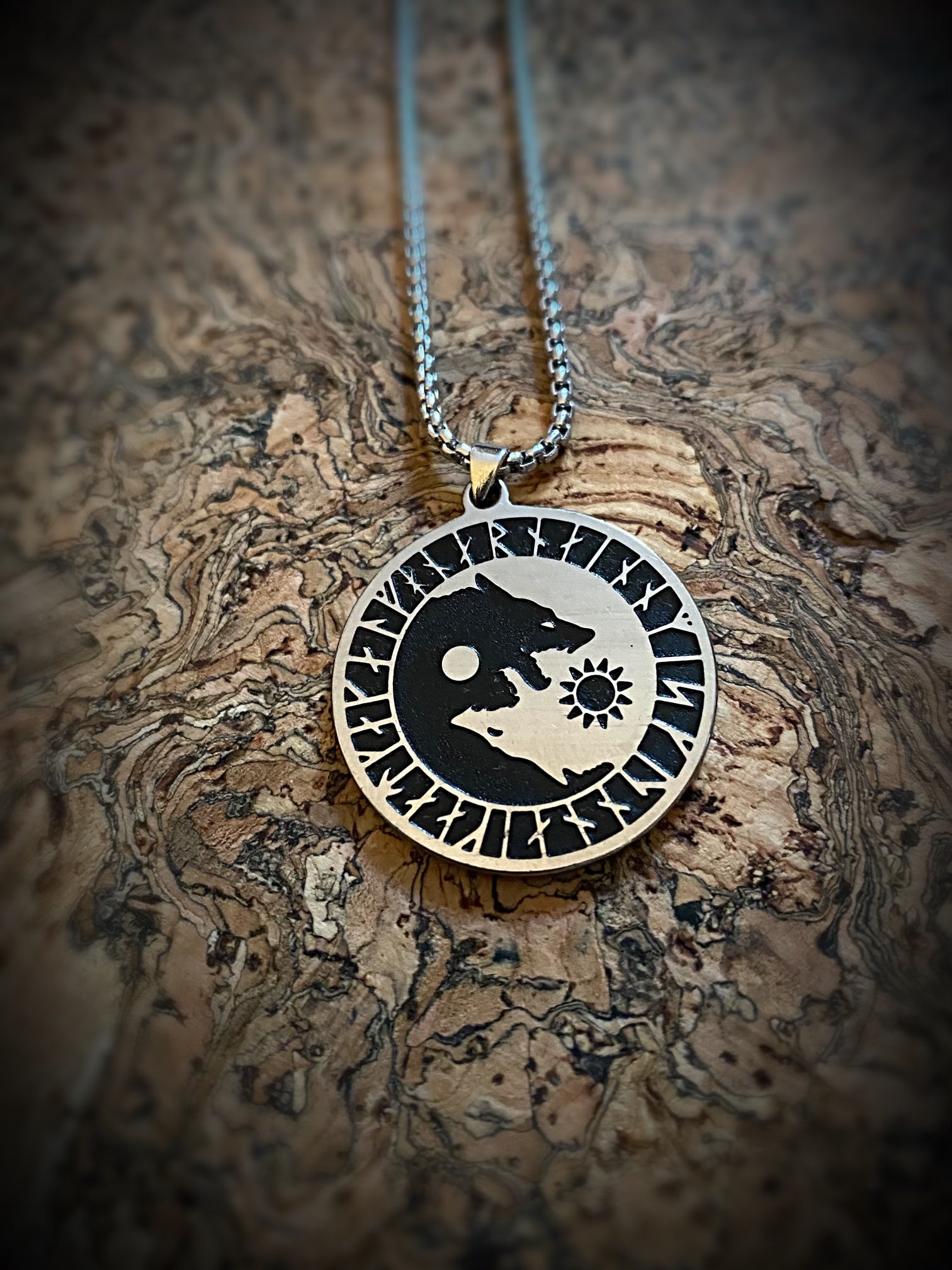 Viking Necklace - Skoll & Hati Wolves