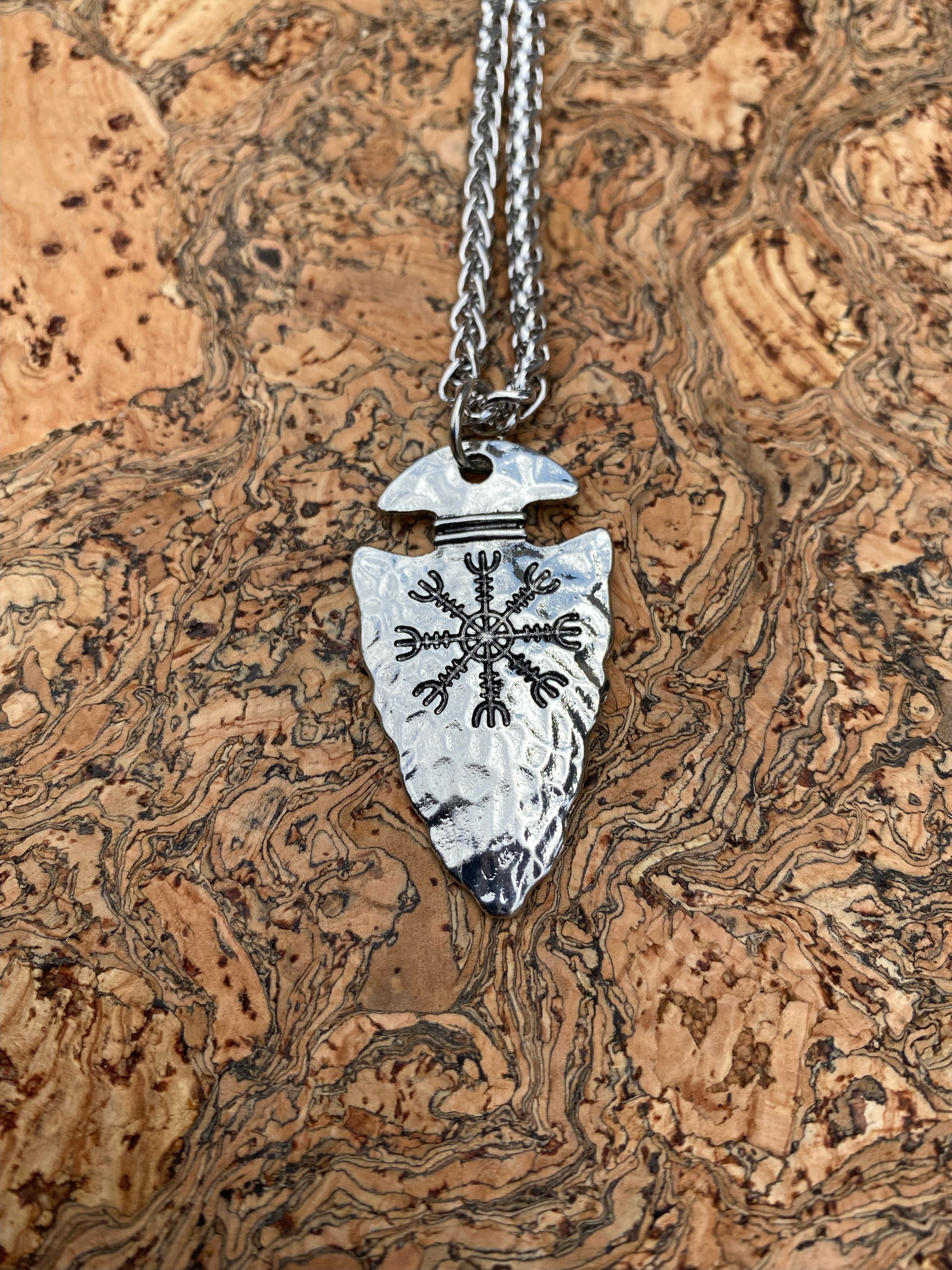 Viking Necklace - Aegishjalmur Arrow
