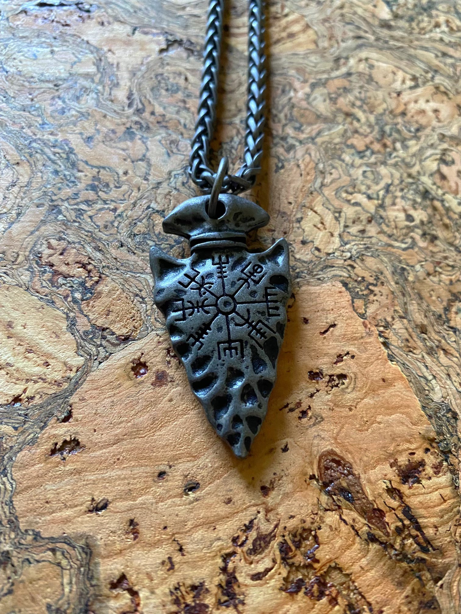Viking Necklace - Vintage Aegishjalmur Arrow