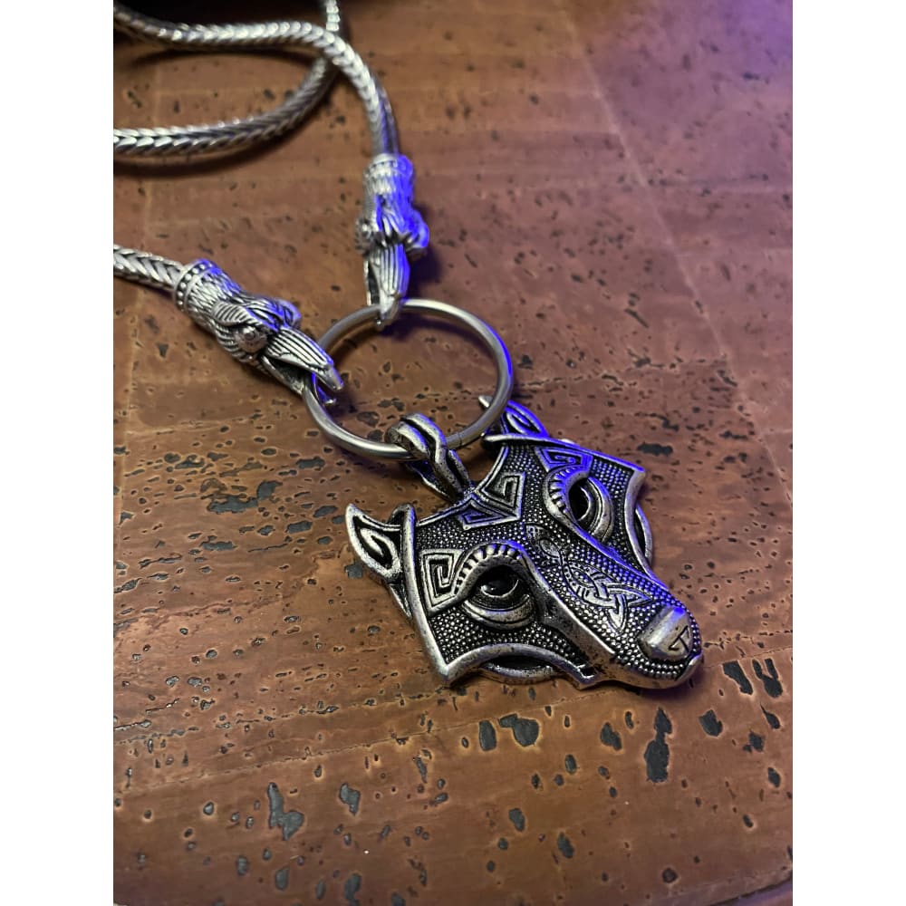 Raven King’s Chain - Fenrir