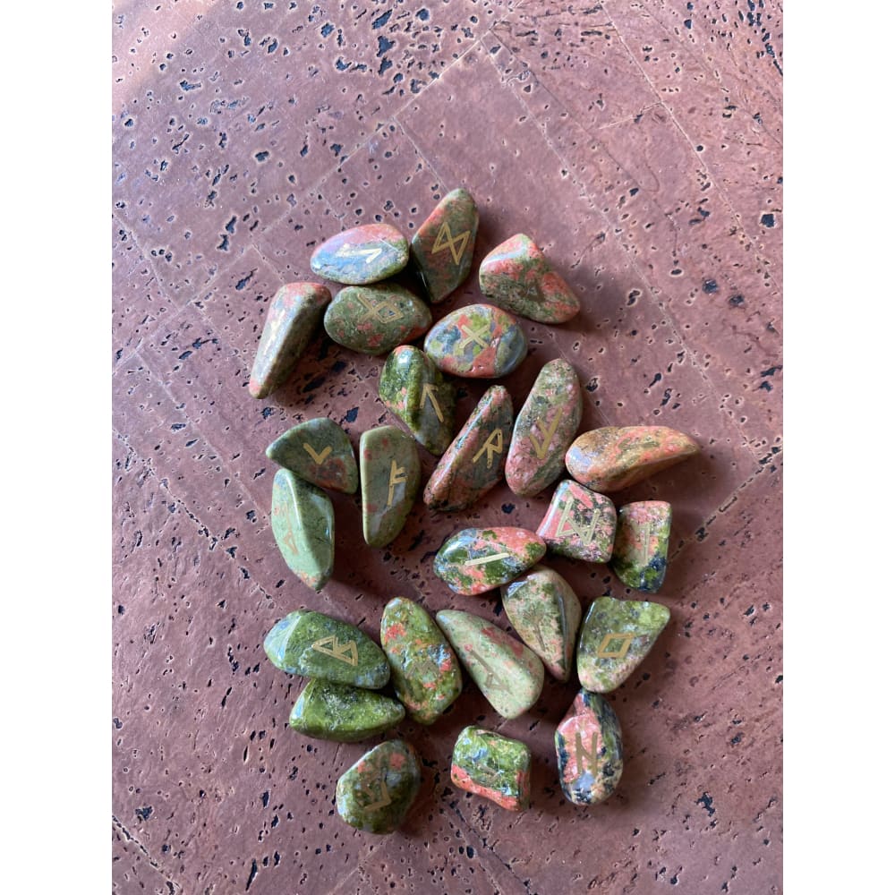 Runes Set - Dragon Blood Stone