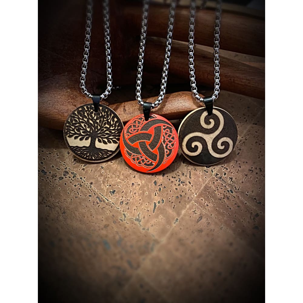 Viking Necklace - Triskele (Horns of Odin)