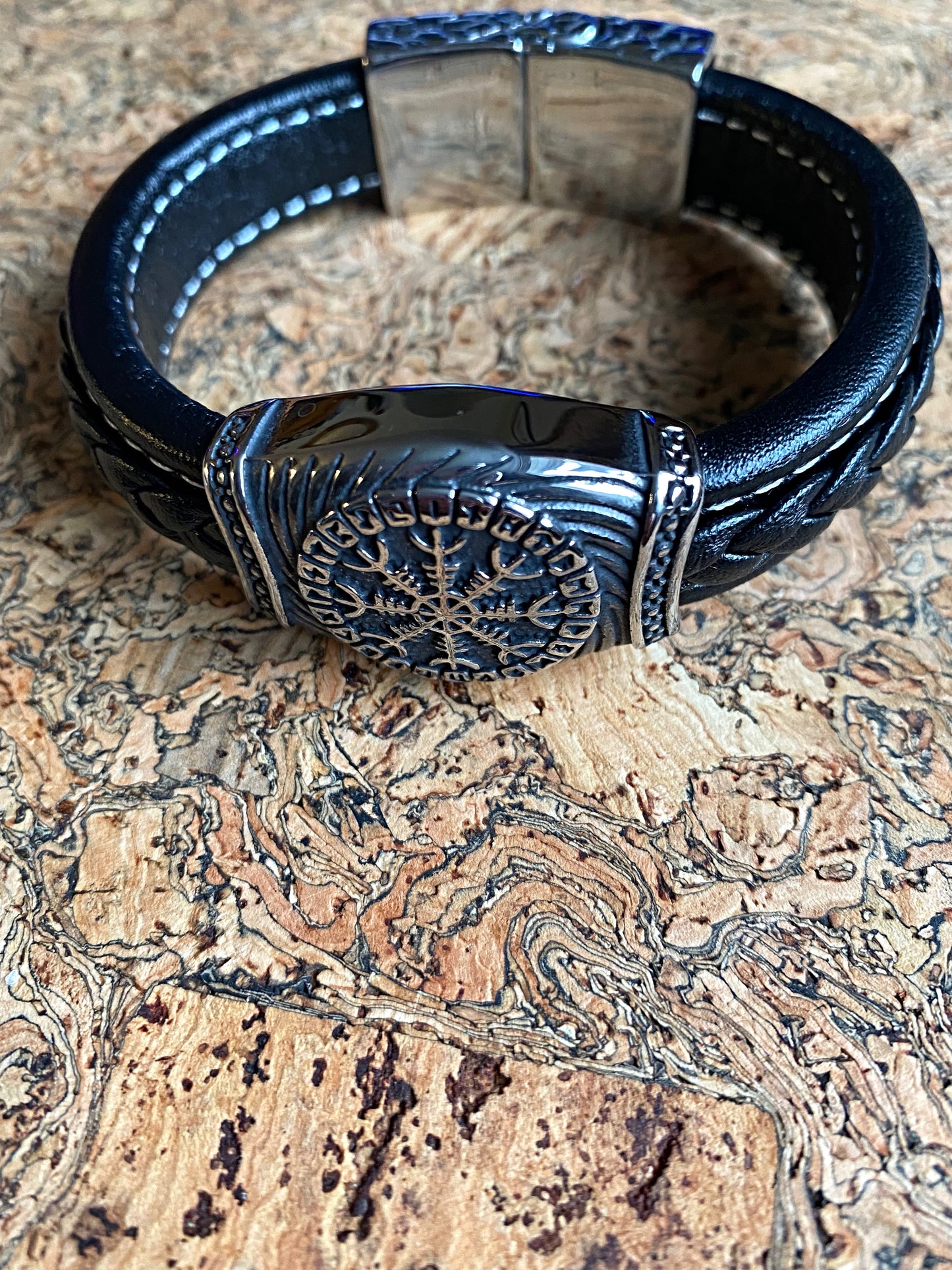 Viking Leather Bracelet - Vegvisir Runes