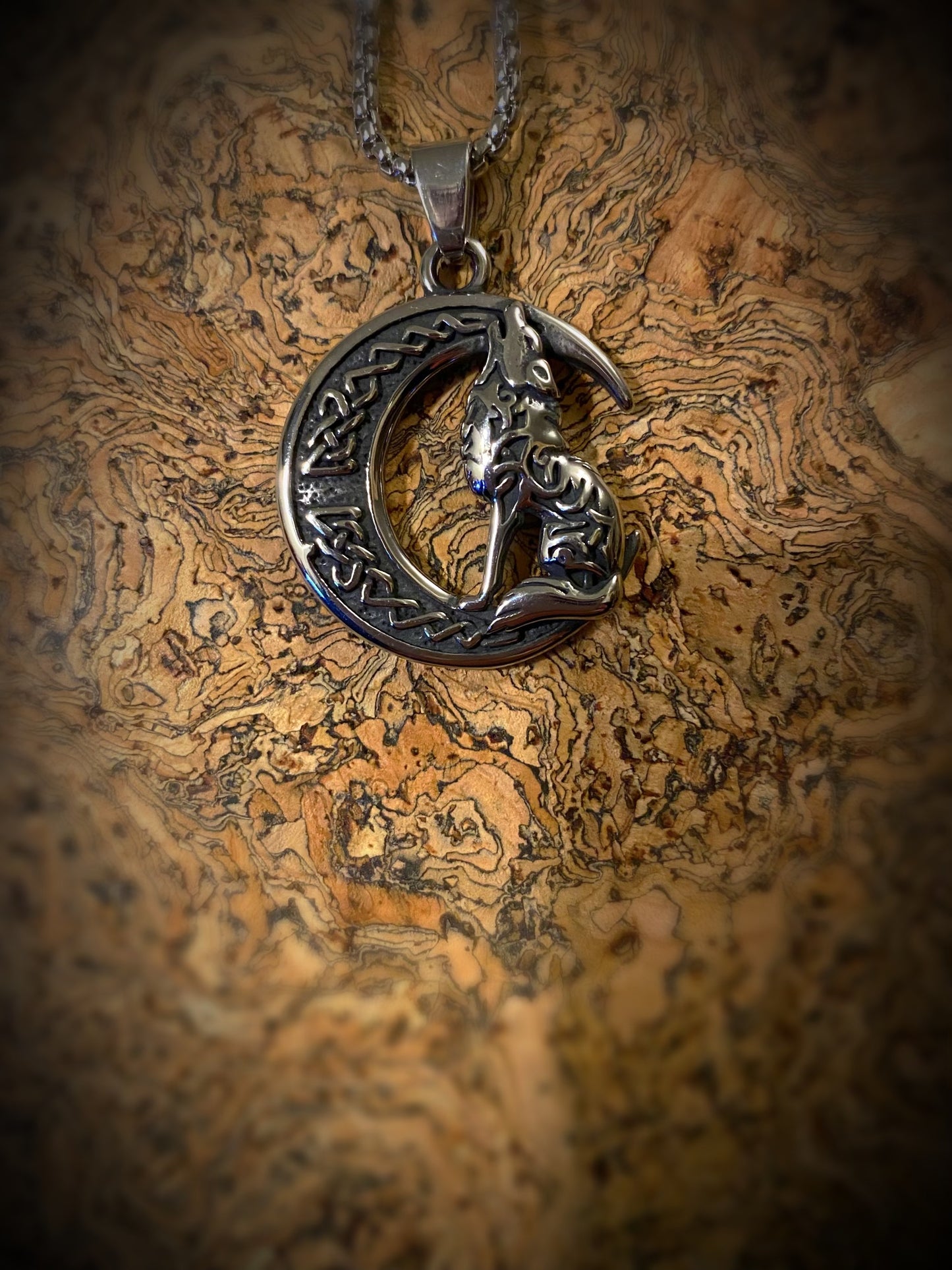 Viking Necklace - Fenris Wolf Of The Marsh