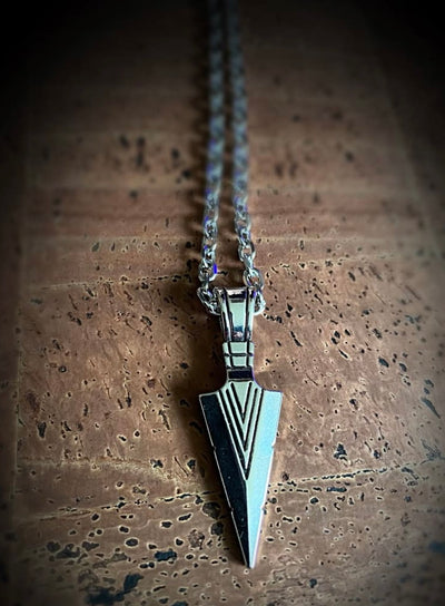 Viking Necklace - Aegishjalmur Narrow Arrow