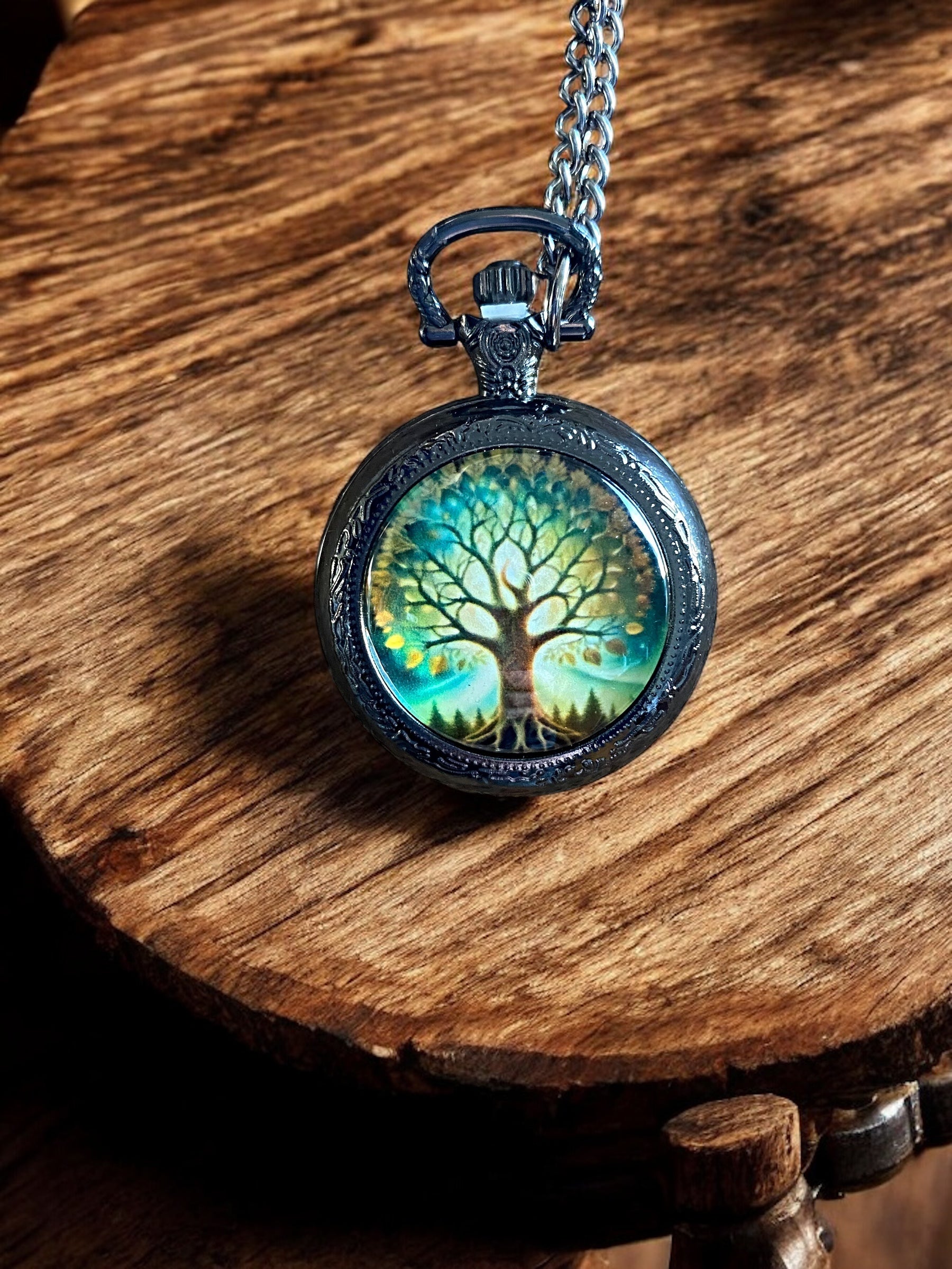 PREMIUM VIKING THE VIBRANT YGGDRASIL TREE POCKET WATCH