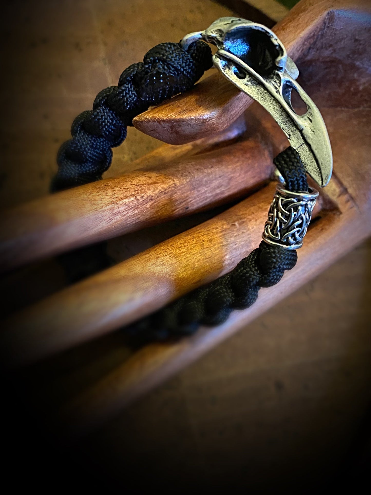 Viking Bracelet - Paracord Sacred Raven