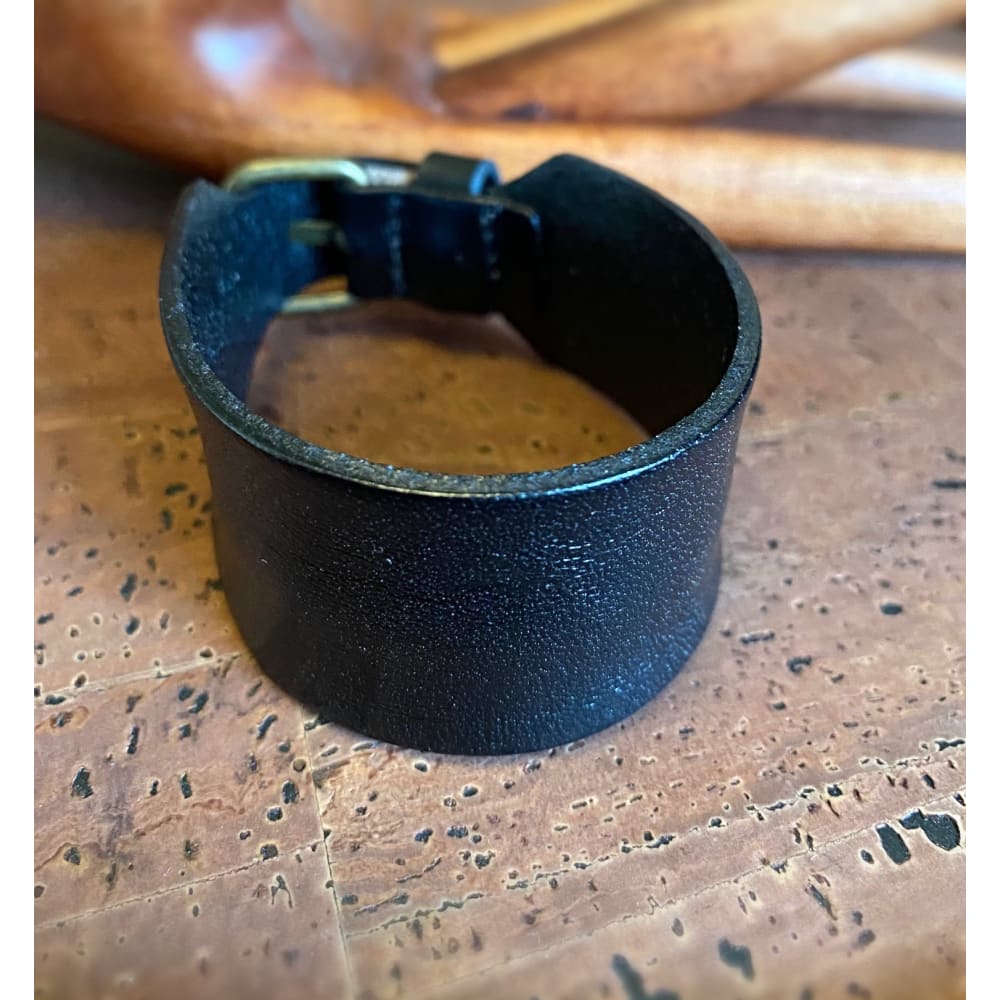 Viking Leather Bracelet - Valknut Knot